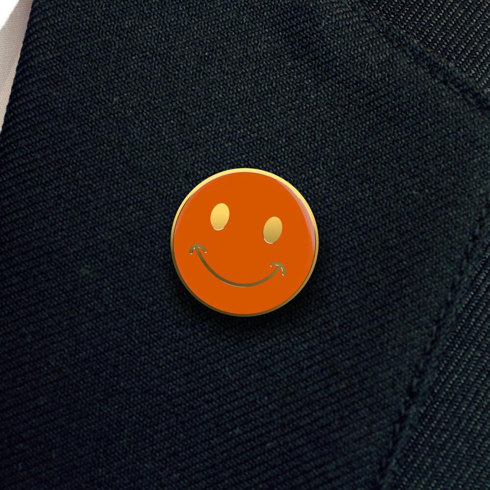 SMILEY FACE enamel badge (pack of 5) - Image 2