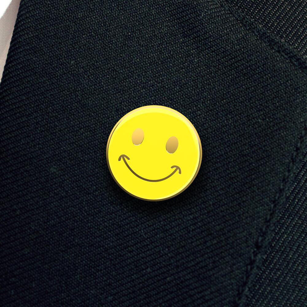SMILEY FACE enamel badge (pack of 5) - Image 8