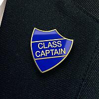 CLASS CAPTAIN shield badge (pack of 5)