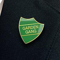 GARDEN GANG shield badge (pack of 5)